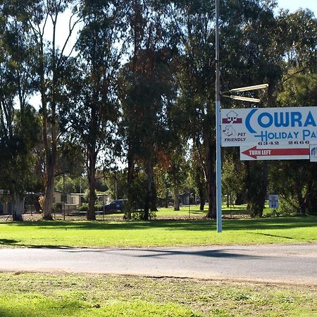 Cowra Holiday Park Exteriör bild