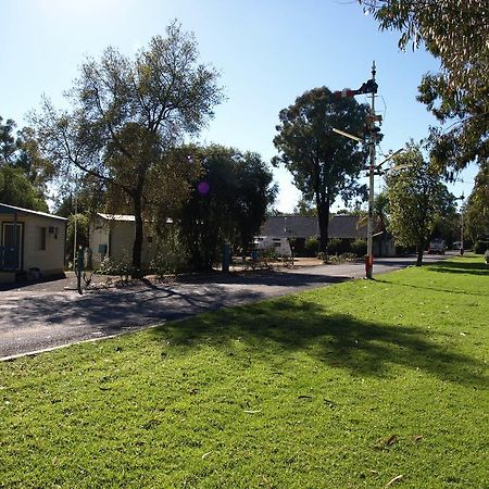 Cowra Holiday Park Exteriör bild