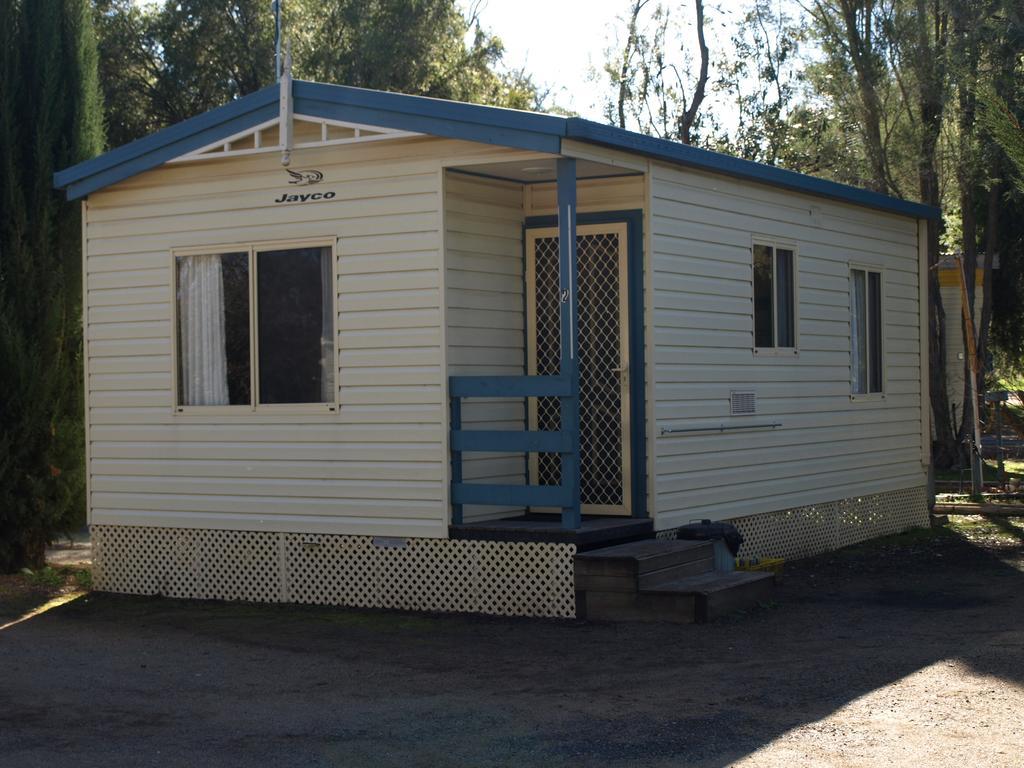 Cowra Holiday Park Exteriör bild
