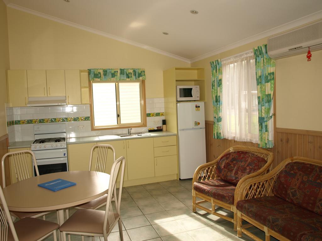 Cowra Holiday Park Rum bild